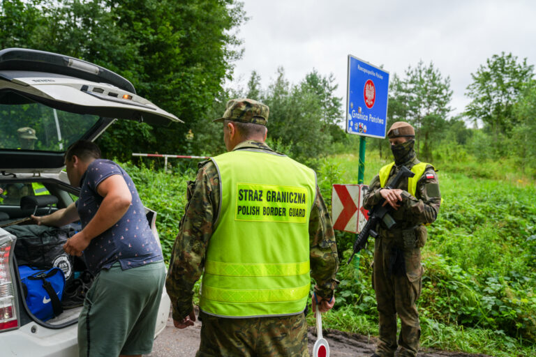 Nowy szlak nielegalnej migracji. Polska granica pod coraz większą presją